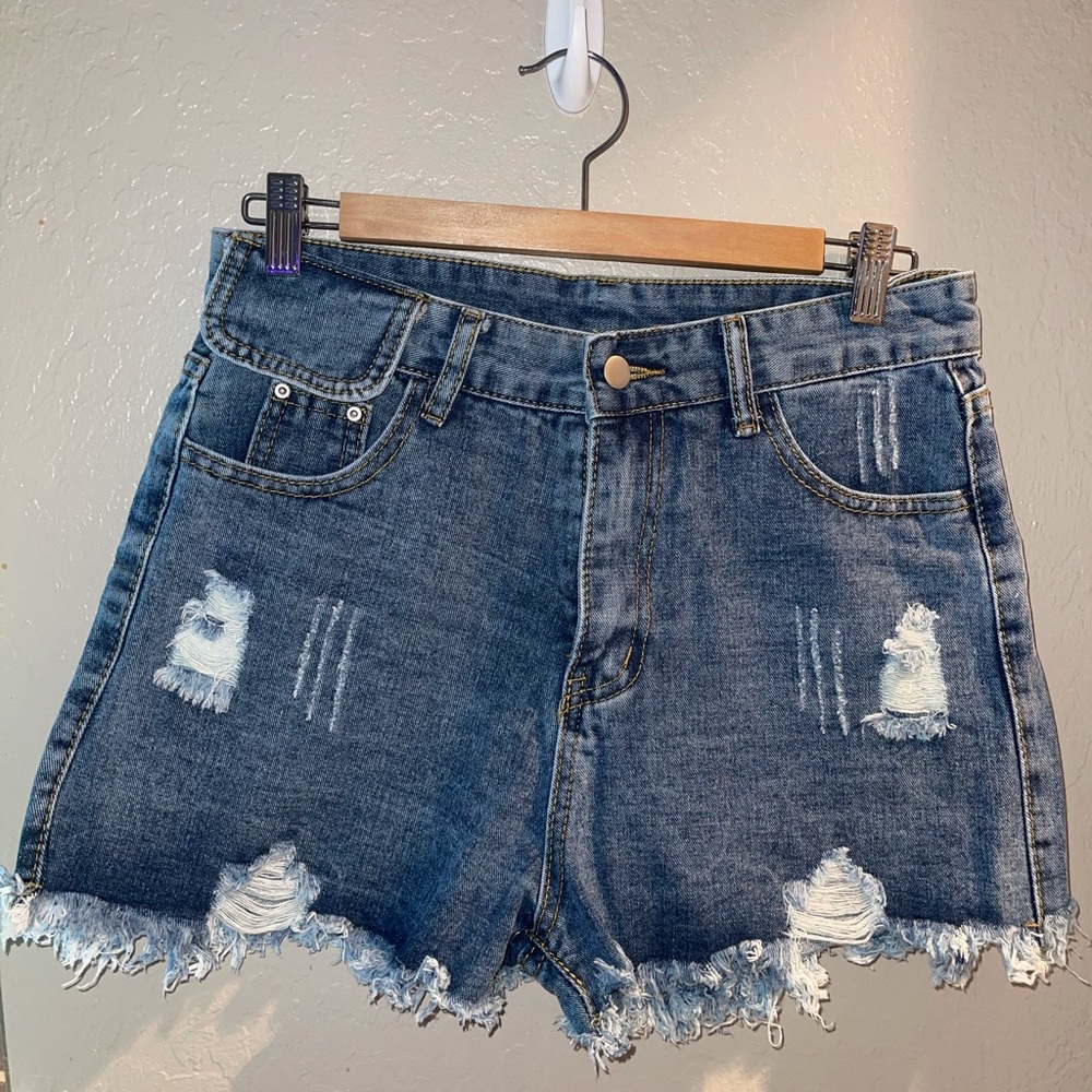 NWOT High Waisted Distressed Denim Shorts